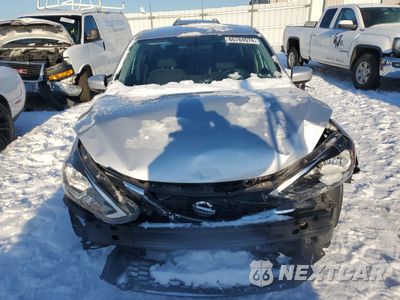 Piąte zdjęcie samochodu w środku: 2019 NISSAN SENTRA S VIN:3N1AB7AP6KY373140 - miniatura