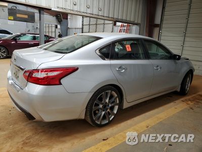 Trzecie zdjęcie samochodu z tyłu: 2016 NISSAN ALTIMA 2.5 VIN:1N4AL3AP3GN385484 - miniatura