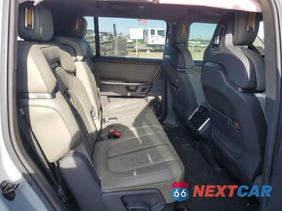 Zdjęcie 11 z 15 samochodu: 2023 RIVIAN R1S LAUNCH EDITION VIN:7PDSGABL5PN007792 - miniatura