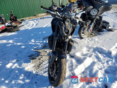 Drugie zdjęcie samochodu z przodu: 2023 YAMAHA MT09 VIN:JYARN71E3PA004278 - miniatura