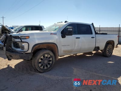 2024 CHEVROLET SILVERADO K2500 CUSTOM 1GC4YMEY4RF180500 - główne zdjęcie licytacji z USA - miniatura