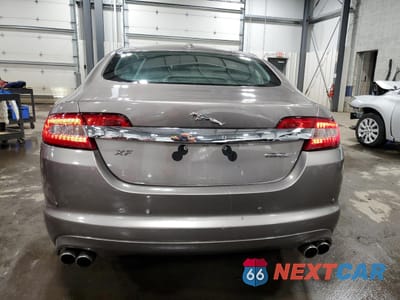 Zdjęcie 6 z 12 samochodu: 2011 JAGUAR XF SUPERCHARGED VIN:SAJWA0HE2BMR91707 - miniatura