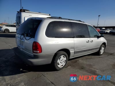 Trzecie zdjęcie samochodu z tyłu: 2000 DODGE GRAND CARAVAN SE VIN:1B4GP44G3YB680398 - miniatura