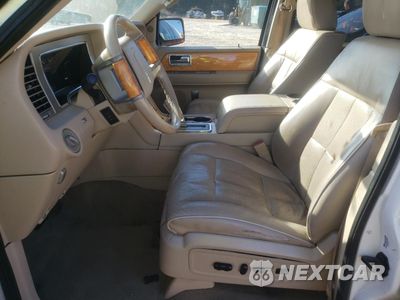Zdjęcie 7 z 16 samochodu: 2008 LINCOLN NAVIGATOR L VIN:5LMFL28578LJ18322 - miniatura