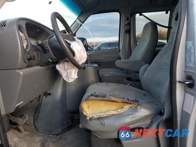 Zdjęcie 7 z 13 samochodu: 2004 FORD ECONOLINE E150 VAN VIN:1FTRE14W44HB00932 - miniatura