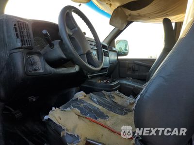 Zdjęcie 7 z 12 samochodu: 2003 CHEVROLET EXPRESS G3500 VIN:1GCHG35U331156771 - miniatura