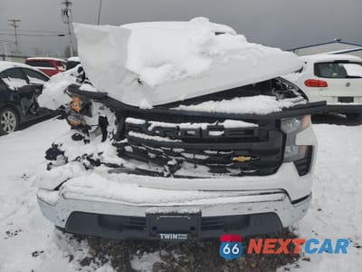 Piąte zdjęcie samochodu w środku: 2023 CHEVROLET SILVERADO C1500 VIN:3GCNAAED8PG346369 - miniatura