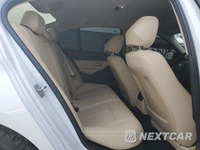 Zdjęcie 10 z 12 samochodu: 2018 BMW 320 I VIN:WBA8A9C54JK622907 - miniatura