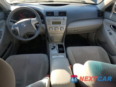 Zdjęcie 8 z 13 samochodu: 2011 TOYOTA CAMRY BASE VIN:4T1BF3EK1BU180714 - miniatura