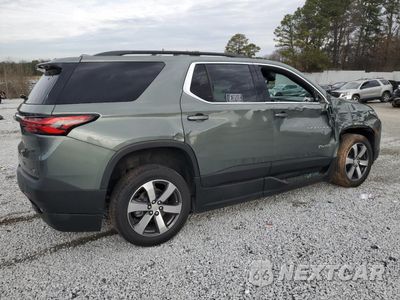 Trzecie zdjęcie samochodu z tyłu: 2022 CHEVROLET TRAVERSE LT VIN:1GNERHKW1NJ112214 - miniatura