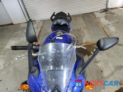 Piąte zdjęcie samochodu w środku: 2013 YAMAHA FZ6 R VIN:JYARJ18E0DA010937 - miniatura