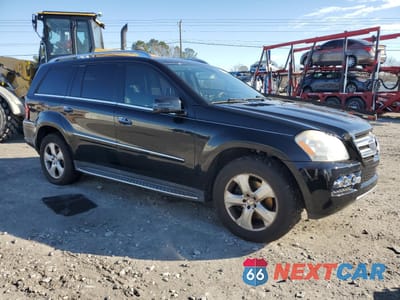 Czwarte zdjęcie samochodu z boku: 2011 MERCEDES-BENZ GL 450 4MATIC VIN:4JGBF7BE0BA728015 - miniatura