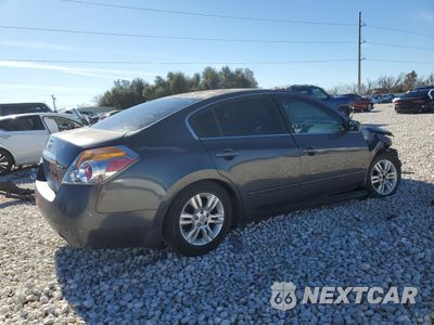 Trzecie zdjęcie samochodu z tyłu: 2010 NISSAN ALTIMA BASE VIN:1N4AL2AP5AN406871 - miniatura