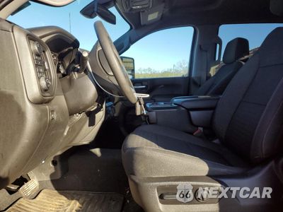 Zdjęcie 7 z 14 samochodu: 2022 CHEVROLET SILVERADO K2500 CUSTOM VIN:2GC4YME72N1227970 - miniatura