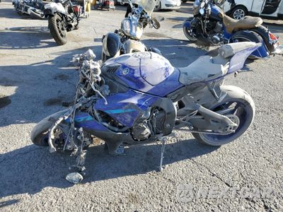 Trzecie zdjęcie samochodu z tyłu: 2024 YAMAHA YZFR1 VIN:JYARN66E4RA004103 - miniatura