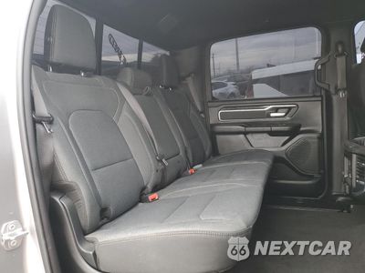 Zdjęcie 10 z 14 samochodu: 2021 RAM 1500 BIG HORN/LONE STAR VIN:1C6SRFMT7MN603839 - miniatura