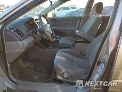Zdjęcie 7 z 12 samochodu: 2002 TOYOTA CAMRY LE VIN:4T1BE32K52U015708 - miniatura