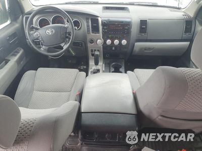 Zdjęcie 8 z 12 samochodu: 2013 TOYOTA TUNDRA CREWMAX SR5 VIN:5TFDW5F1XDX291617 - miniatura