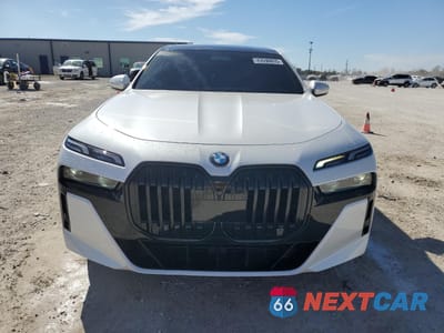 Piąte zdjęcie samochodu w środku: 2024 BMW 740 I VIN:WBA23EH00RCP90944 - miniatura