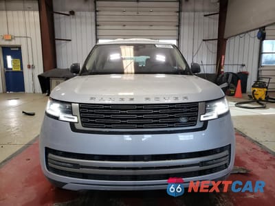 Piąte zdjęcie samochodu w środku: 2023 LAND ROVER RANGE ROVER SE VIN:SALKP9E73PA066294 - miniatura