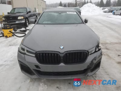 Piąte zdjęcie samochodu w środku: 2021 BMW M550XI VIN:WBA13BK05MCF97316 - miniatura