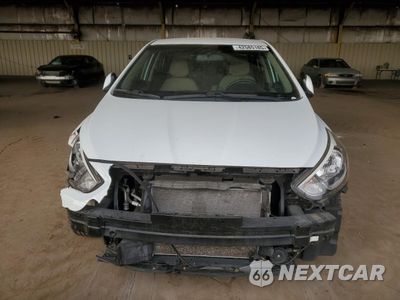 Piąte zdjęcie samochodu w środku: 2017 HYUNDAI ACCENT SE VIN:KMHCT4AE0HU327133 - miniatura