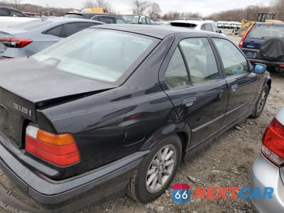 Trzecie zdjęcie samochodu z tyłu: 1997 BMW 318 I VIN:WBACC932XVEE56409 - miniatura