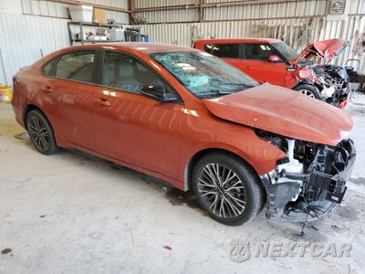 Czwarte zdjęcie samochodu z boku: 2023 KIA FORTE GT LINE VIN:3KPF54ADXPE653893 - miniatura