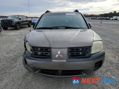 Piąte zdjęcie samochodu w środku: 2004 MITSUBISHI ENDEAVOR LS VIN:4A4MM21S34E049244 - miniatura