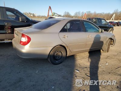 Trzecie zdjęcie samochodu z tyłu: 2002 TOYOTA CAMRY LE VIN:4T1BE32K52U015708 - miniatura
