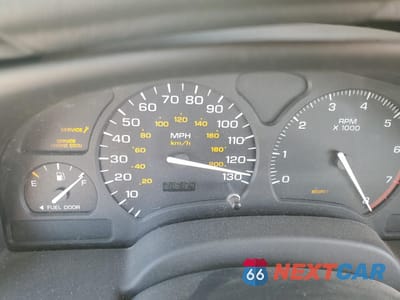 Zdjęcie 9 z 14 samochodu: 2002 SATURN SC2 VIN:1G8ZY12772Z164242 - miniatura