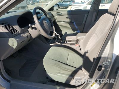 Zdjęcie 7 z 14 samochodu: 2005 TOYOTA CAMRY LE VIN:4T1BE32K05U994249 - miniatura