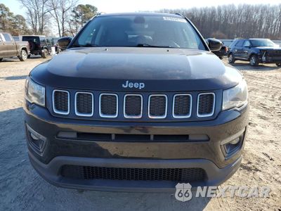Piąte zdjęcie samochodu w środku: 2018 JEEP COMPASS LATITUDE VIN:3C4NJDBB5JT282441 - miniatura