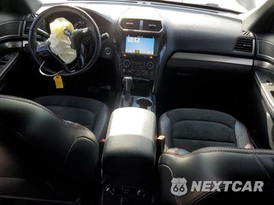 Zdjęcie 8 z 13 samochodu: 2018 FORD EXPLORER XLT VIN:1FM5K8D84JGA51522 - miniatura