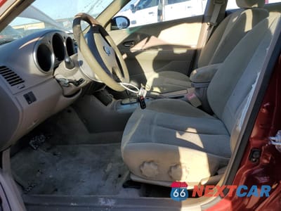 Zdjęcie 7 z 12 samochodu: 2004 NISSAN ALTIMA BASE VIN:1N4AL11E04C171692 - miniatura