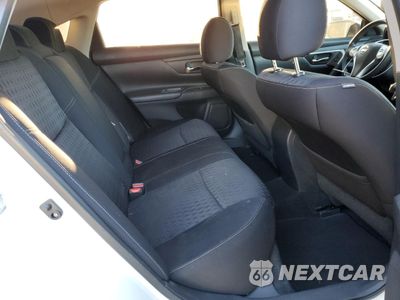 Zdjęcie 10 z 14 samochodu: 2016 NISSAN ALTIMA 2.5 VIN:1N4AL3AP6GC206477 - miniatura