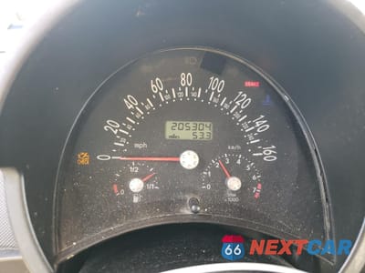 Zdjęcie 9 z 13 samochodu: 2000 VOLKSWAGEN NEW BEETLE GLS VIN:3VWCD21C4YM459396 - miniatura