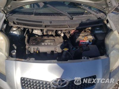 Zdjęcie 11 z 12 samochodu: 2007 TOYOTA YARIS VIN:JTDJT923575062868 - miniatura