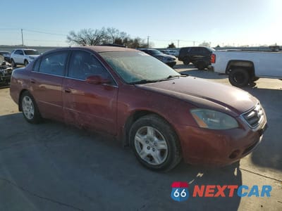 Czwarte zdjęcie samochodu z boku: 2004 NISSAN ALTIMA BASE VIN:1N4AL11E04C171692 - miniatura