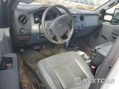 Zdjęcie 8 z 13 samochodu: 2012 FORD F450 SUPER DUTY VIN:1FDUF4GY7CEC01996 - miniatura