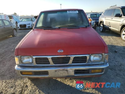 Piąte zdjęcie samochodu w środku: 1997 NISSAN TRUCK KING CAB SE VIN:1N6SD16S9VC318021 - miniatura