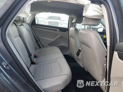 Zdjęcie 11 z 14 samochodu: 2018 VOLKSWAGEN PASSAT SE VIN:1VWBA7A31JC003607 - miniatura