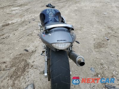 Czwarte zdjęcie samochodu z boku: 2006 SUZUKI GSX1300 R VIN:JS1GW71A862110105 - miniatura