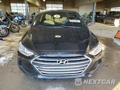 Piąte zdjęcie samochodu w środku: 2017 HYUNDAI ELANTRA SE VIN:5NPD74LF4HH037068 - miniatura