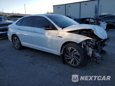 Czwarte zdjęcie samochodu z boku: 2020 VOLKSWAGEN JETTA SEL PREMIUM VIN:3VWGB7BU6LM071512 - miniatura