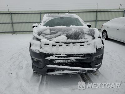Piąte zdjęcie samochodu w środku: 2021 JEEP COMPASS LATITUDE VIN:3C4NJDBB1MT534349 - miniatura