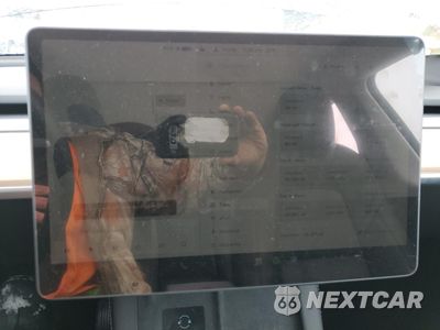 Zdjęcie 9 z 14 samochodu: 2023 TESLA MODEL Y VIN:7SAYGDEE5PA181019 - miniatura