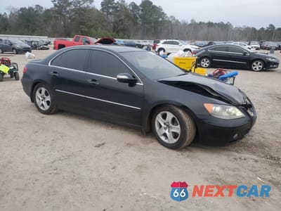 Czwarte zdjęcie samochodu z boku: 2005 ACURA RL VIN:JH4KB16575C016714 - miniatura