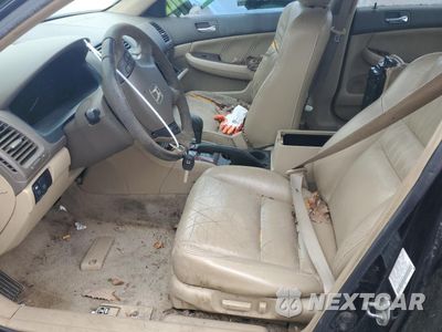 Zdjęcie 7 z 12 samochodu: 2006 HONDA ACCORD EX VIN:1HGCM66566A042166 - miniatura