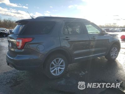 Trzecie zdjęcie samochodu z tyłu: 2018 FORD EXPLORER XLT VIN:1FM5K8D88JGA62152 - miniatura